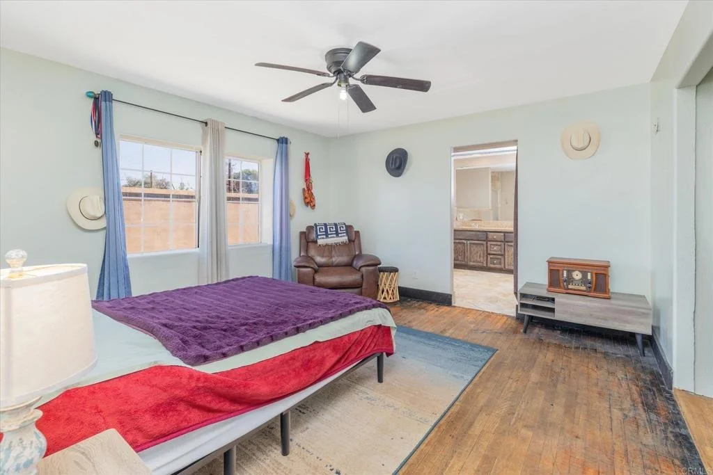 Photo of 1028 B Street