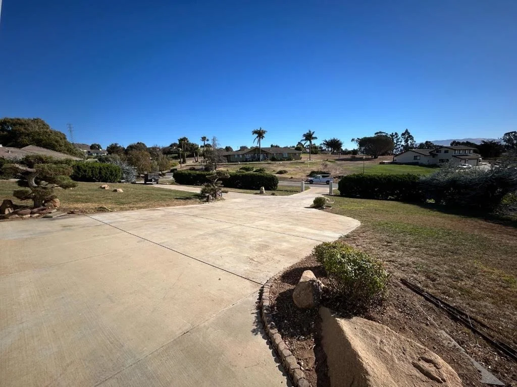 Photo of 24665 Foothill Drive
