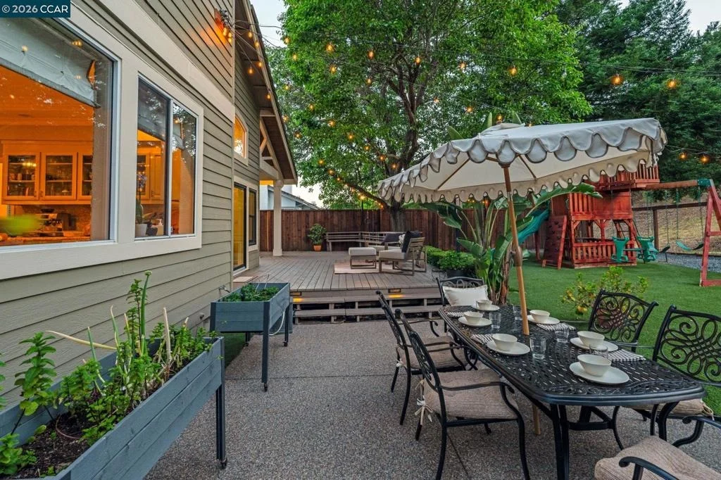 Photo of 8254 Creekside Drive