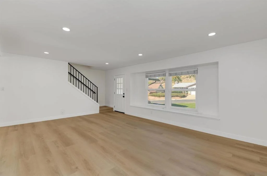 Photo of 5657 Red River Dr.