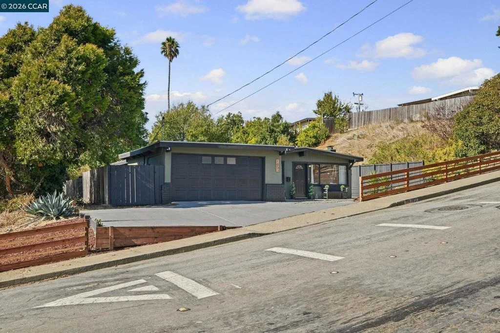 Photo of 1651 Stanton Ave