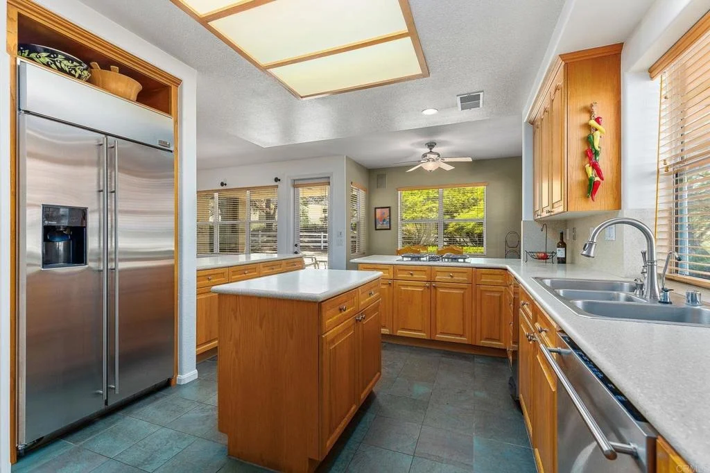 Photo of 2445 Southern Oak Road