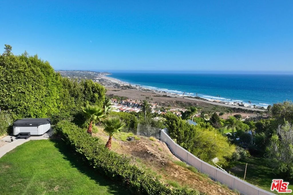 Photo of 31235 Bailard Road