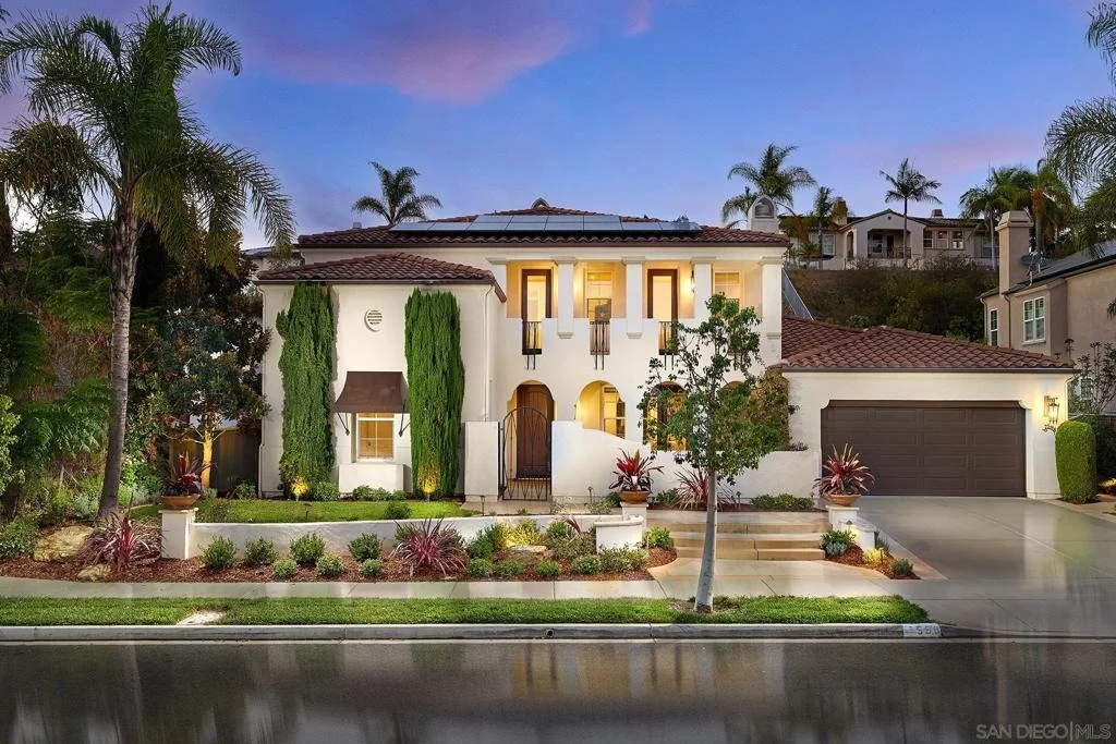 Photo of 7598 Circulo Sequoia