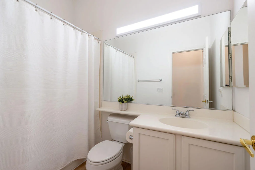 Photo of 44719 Alexandria Vale
