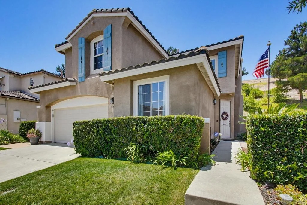 Photo of 866 Yosemite Dr
