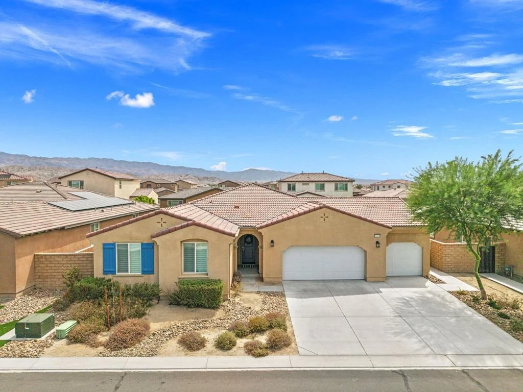 Photo of 40258 Vivaldi Court