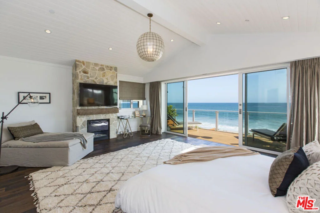 Photo of 23812 Malibu Road