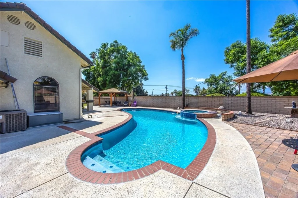 Photo of 5857 Dora Court