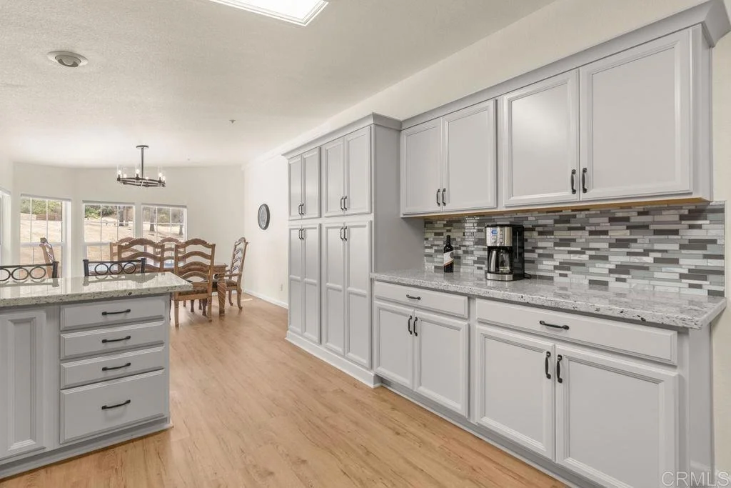 Photo of 2051 Rainbow Glen Road