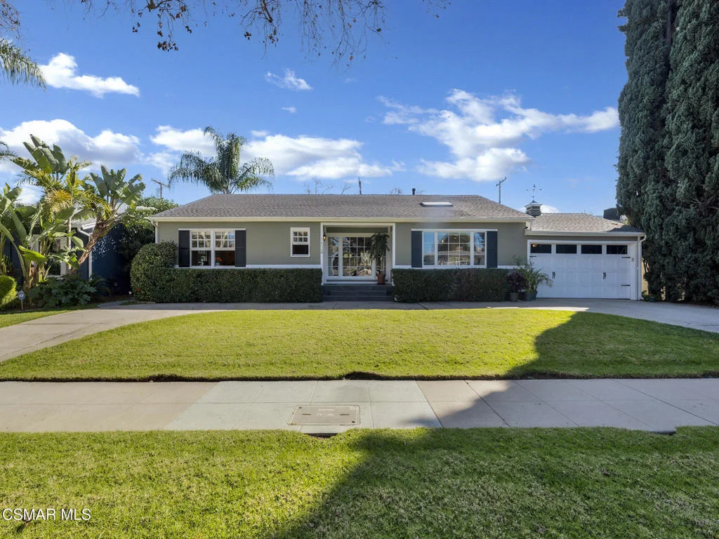 Photo of 1524 W Riverside Drive