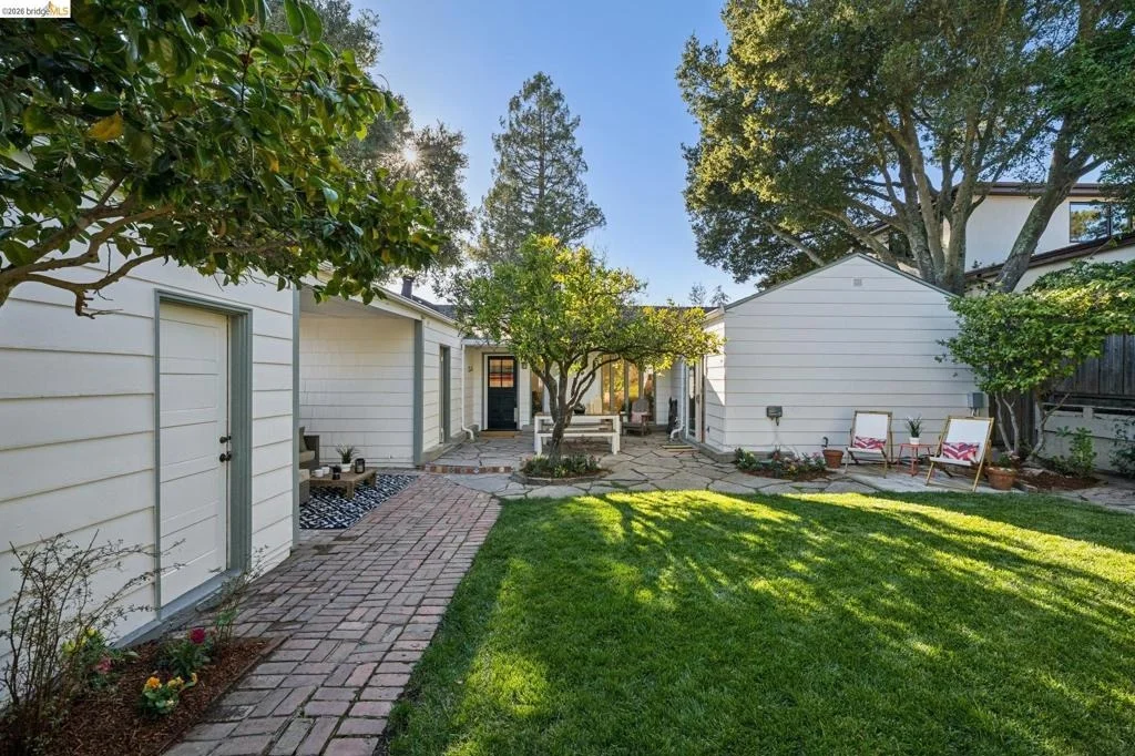 Photo of 5970 Rincon Dr