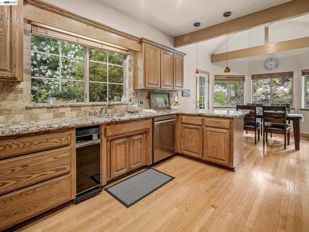Photo of 8681 Winding Way