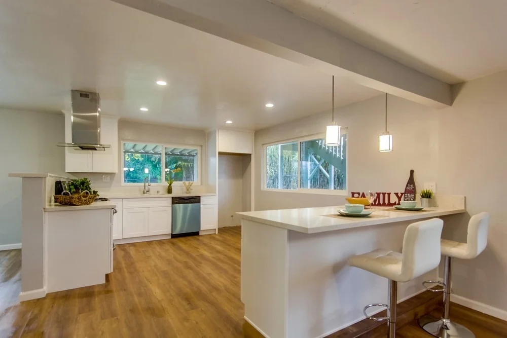 Photo of 11732 Lakeside