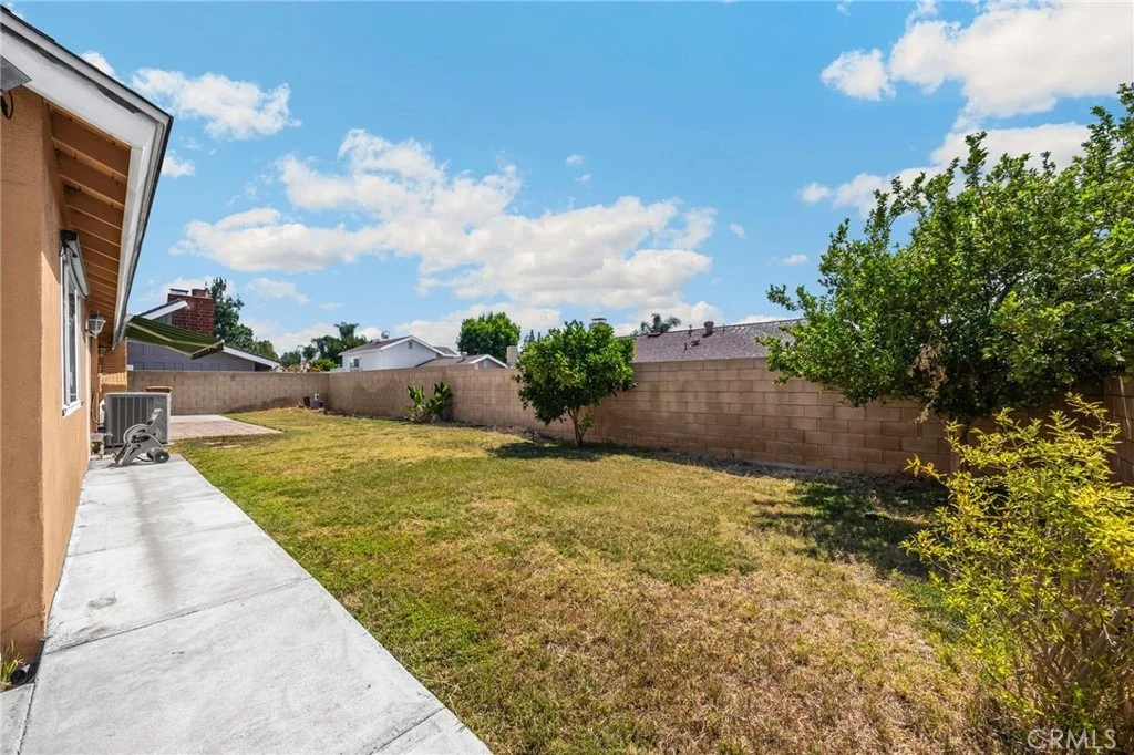 Photo of 1545 La Salle Circle
