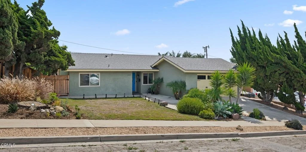 Photo of 2240 Crestmont Drive
