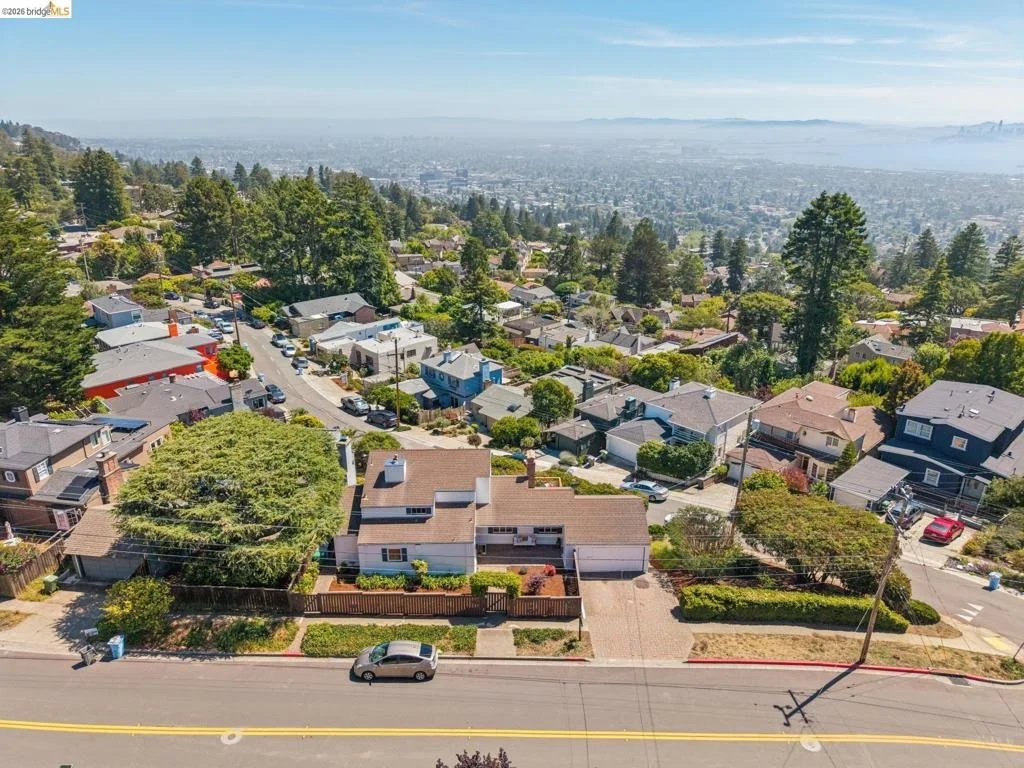 Photo of 708 Grizzly Peak Blvd
