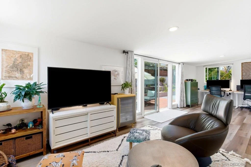 Photo of 5349 Waring Road