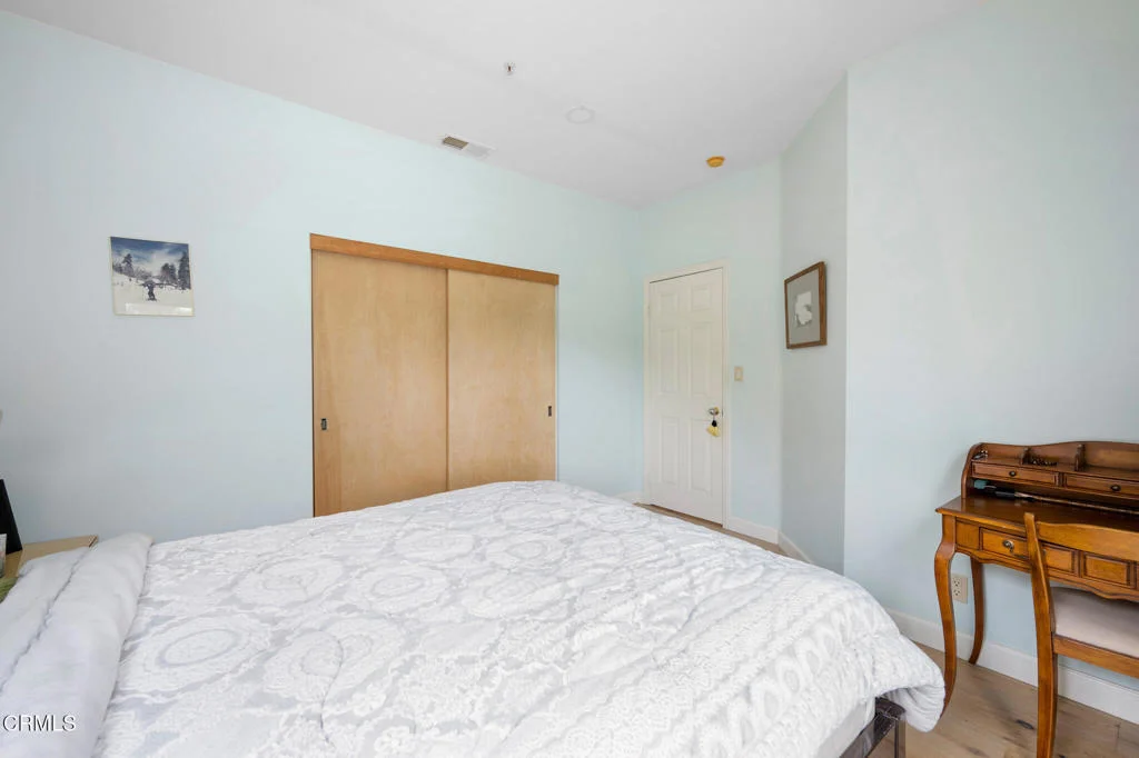 Photo of 925 Calle La Primavera
