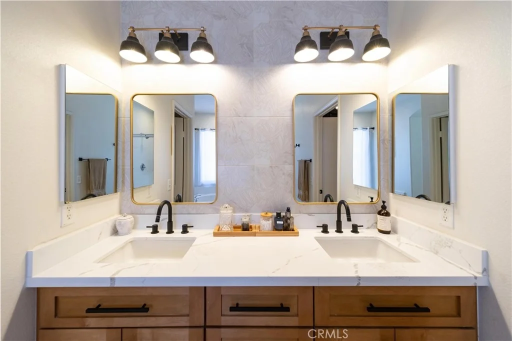 Photo of 41288 Rue Jadot