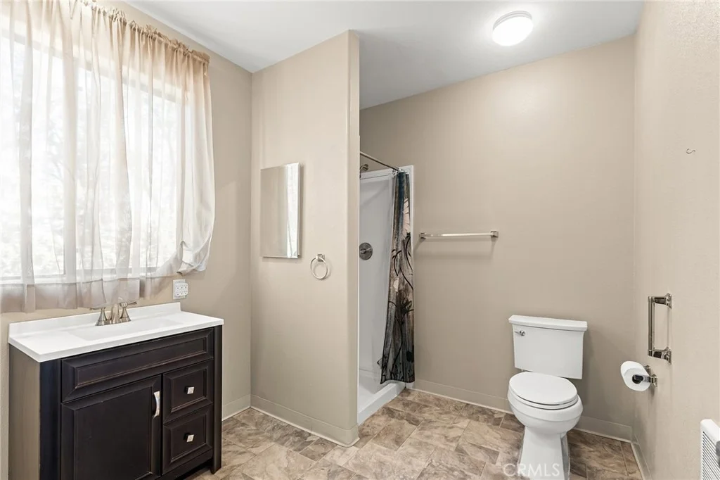 Photo of 5492 Edgewood Lane
