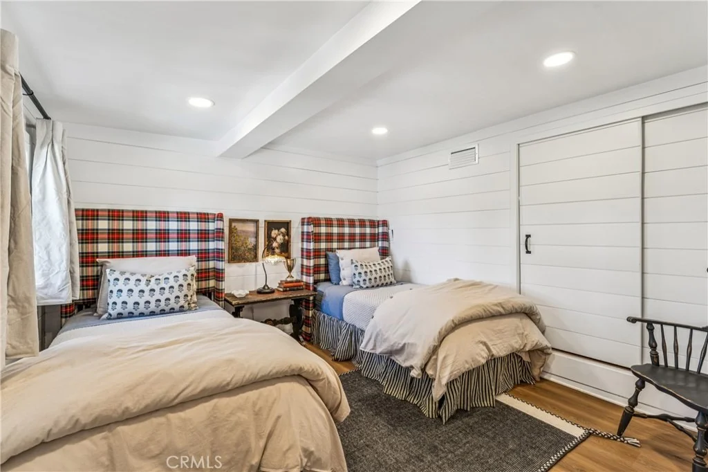 Photo of 28901 Palisades