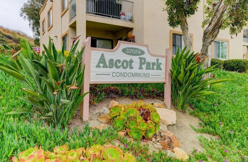 Photo of Unit 7 at 32024 Del Cielo Oeste
