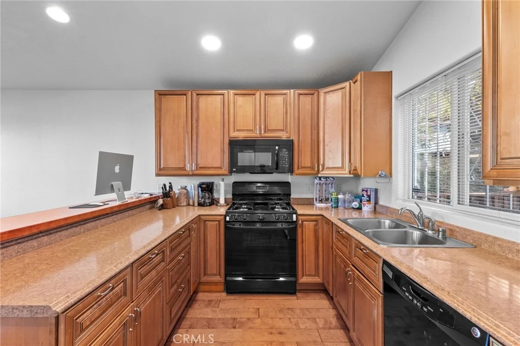 Photo of 23377 Crestview