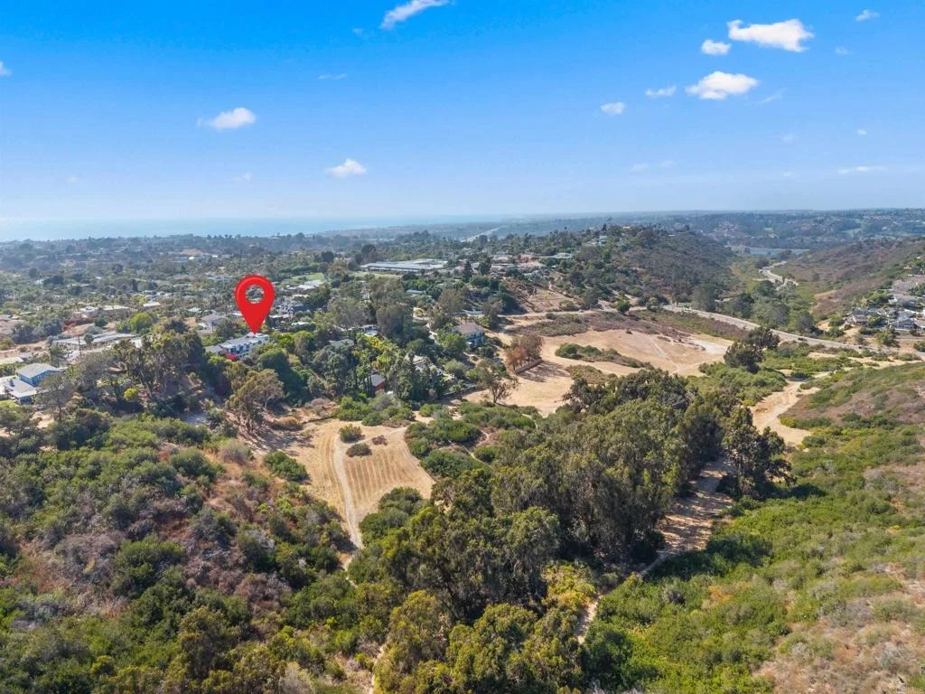 Photo of 1243 Saxony Road