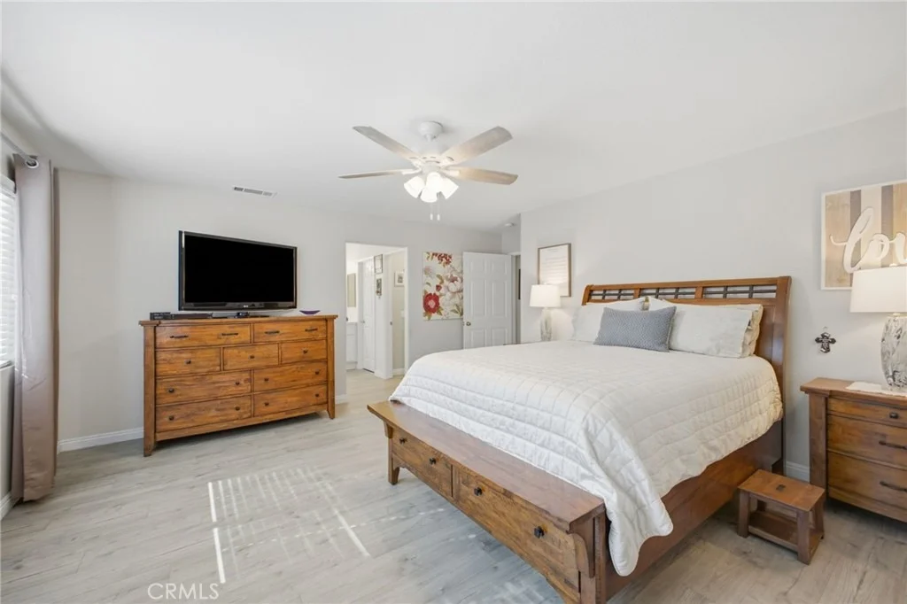 Photo of 3966 Bennett