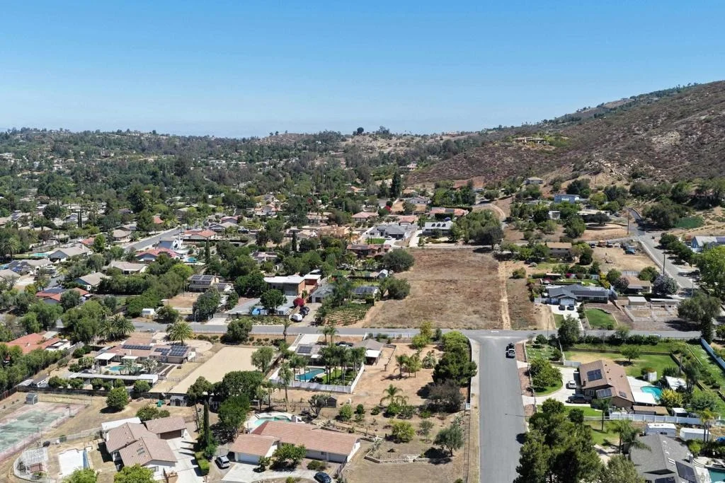 Photo of 14444 Twin Peaks Rd
