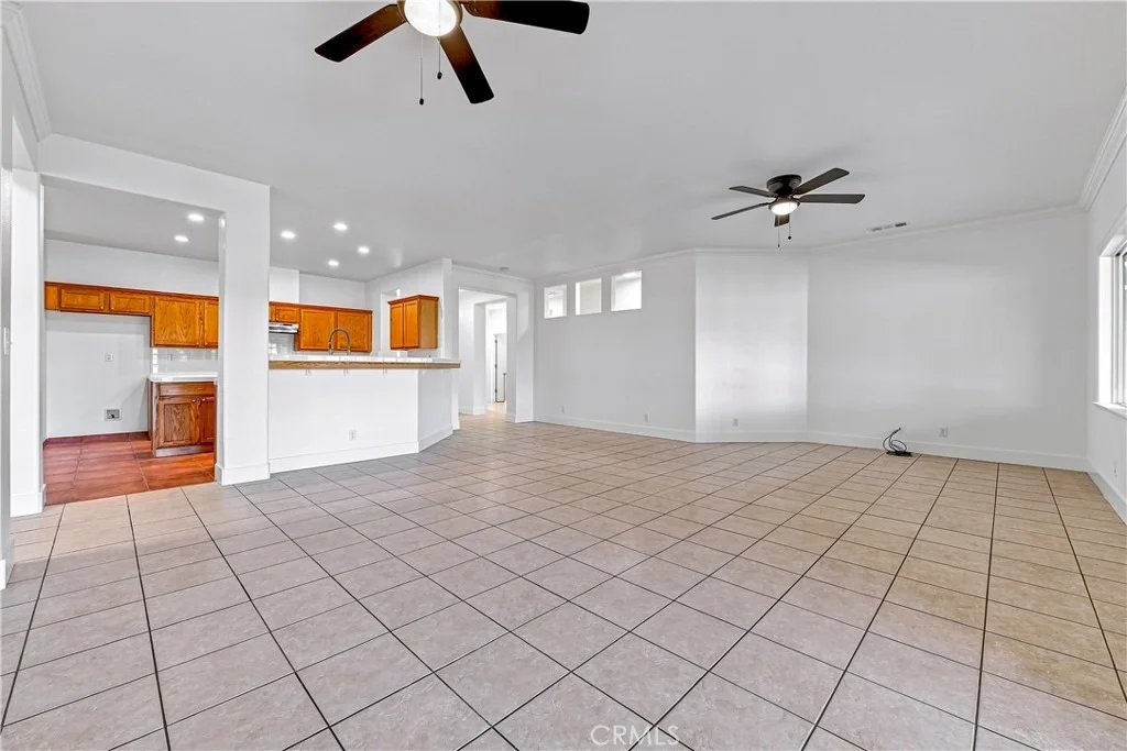 Photo of 1453 Augusta