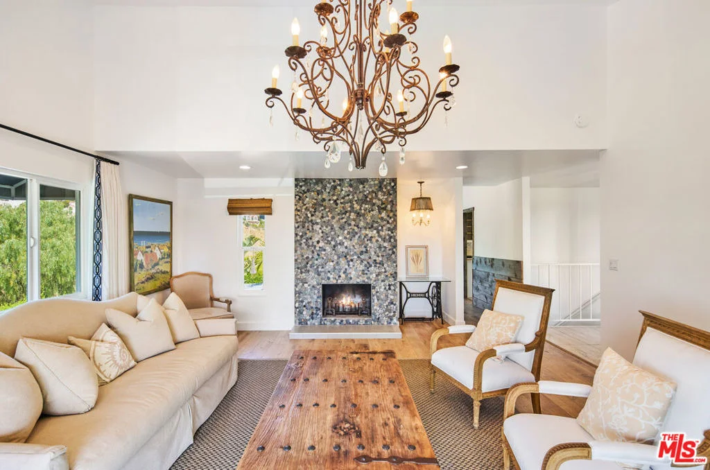 Photo of 6363 Zumirez Drive