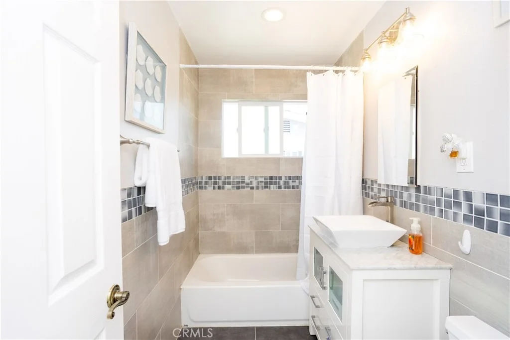 Photo of 1105 W Ash