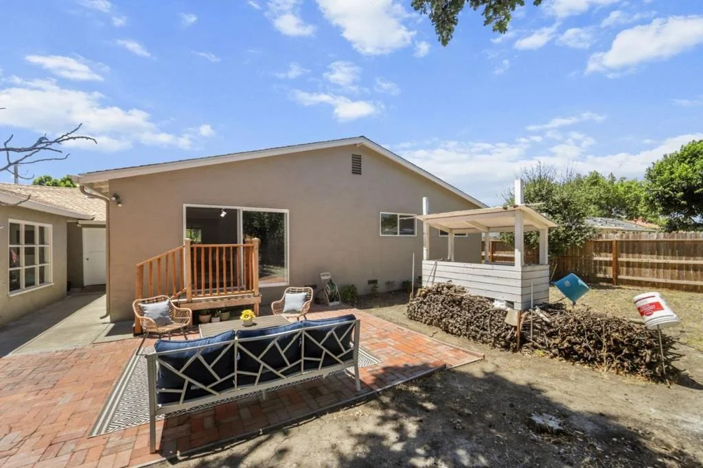 Photo of 1260 Meadow Lane