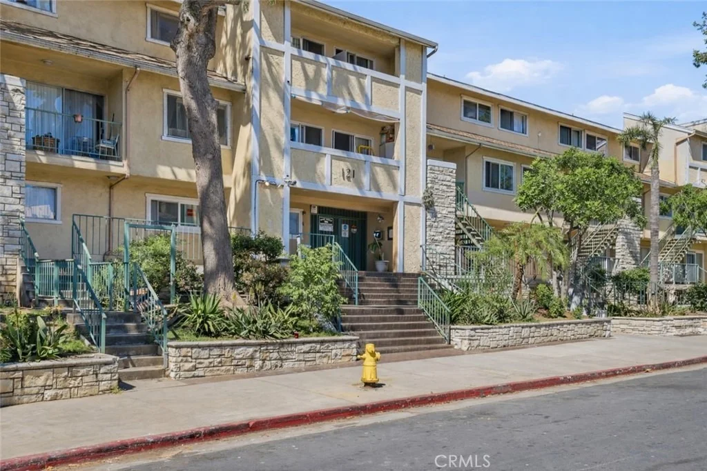 Photo of Unit 213 at 121 Sinclair Avenue