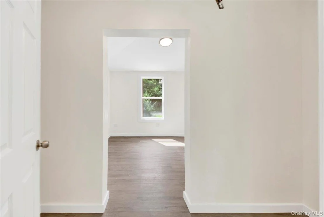 Photo of 8 Pioneer Trail