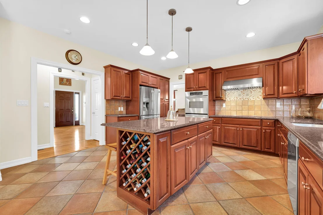 Photo of 10 Fieldstone Drive
