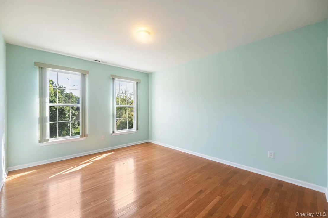 Photo of 421 Vassar Place