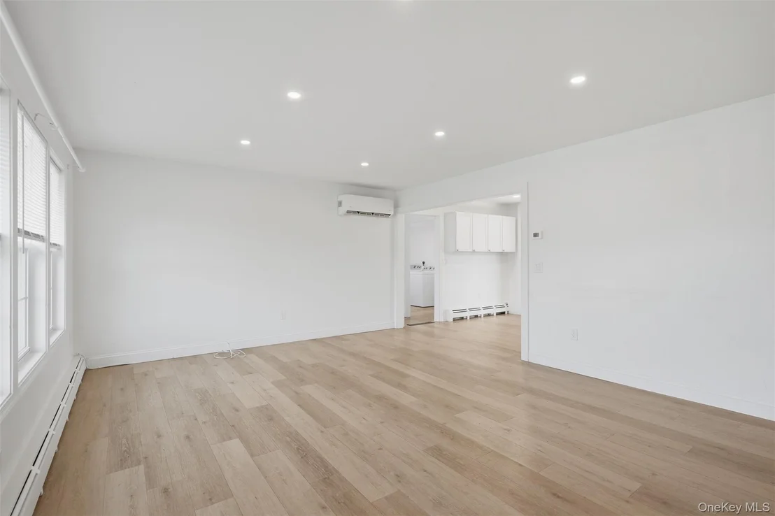 Photo of 22 Jumping Brook Lane