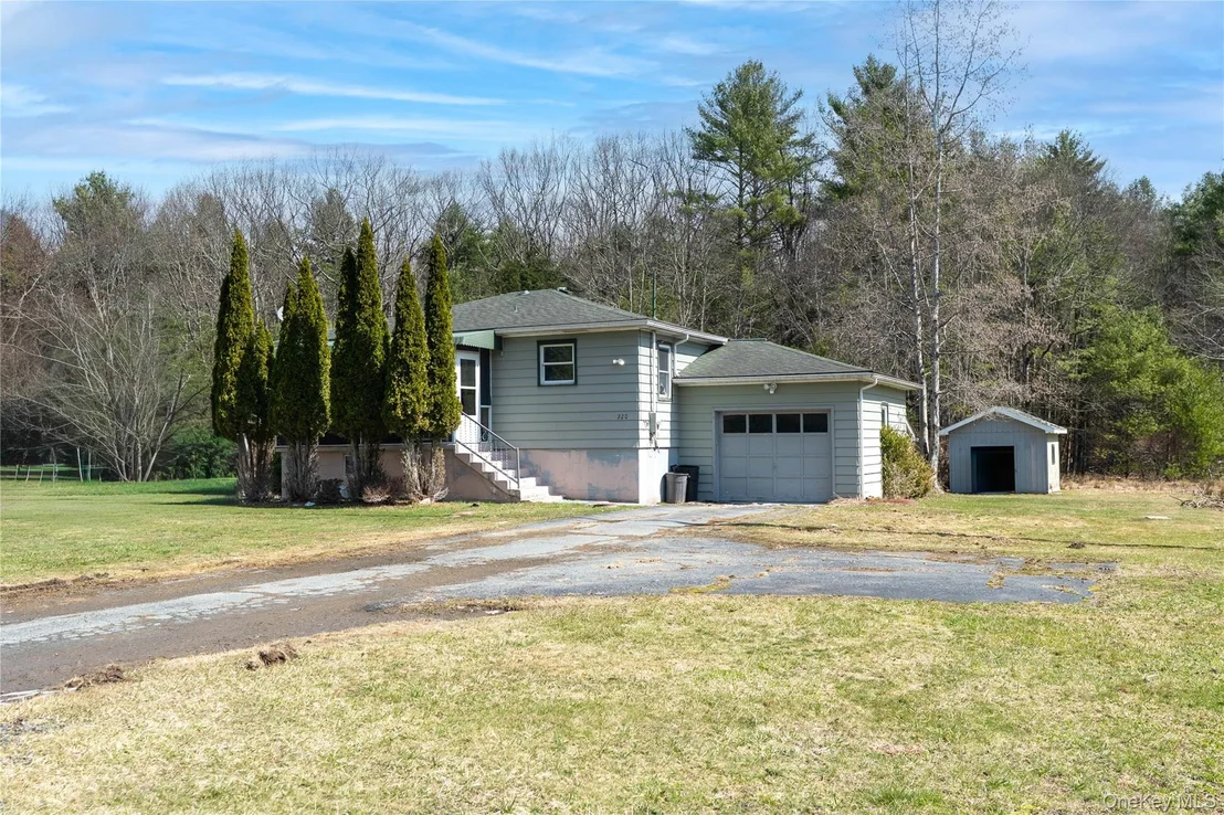 Photo of 220 County Road 21