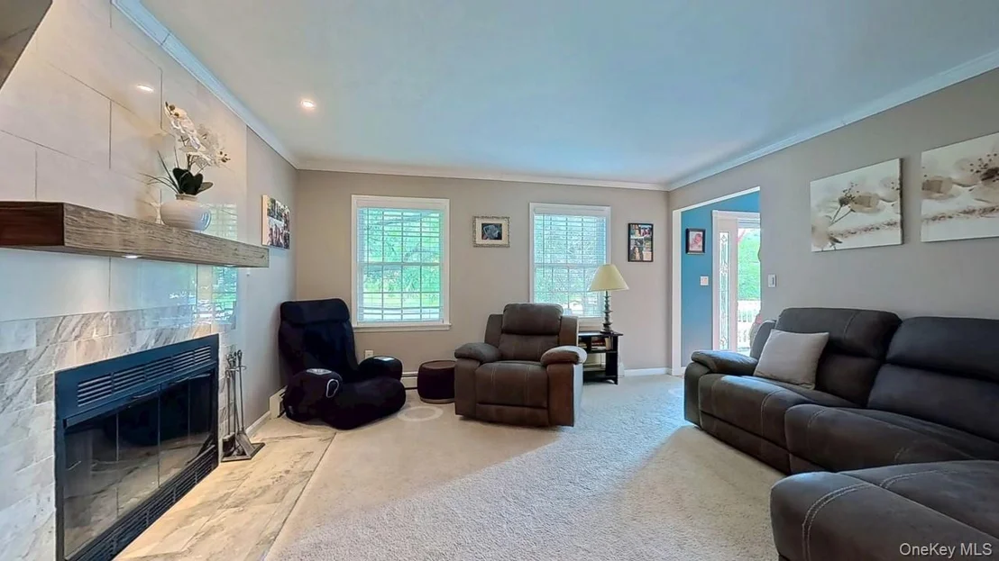 Photo of 87 Winchester Drive