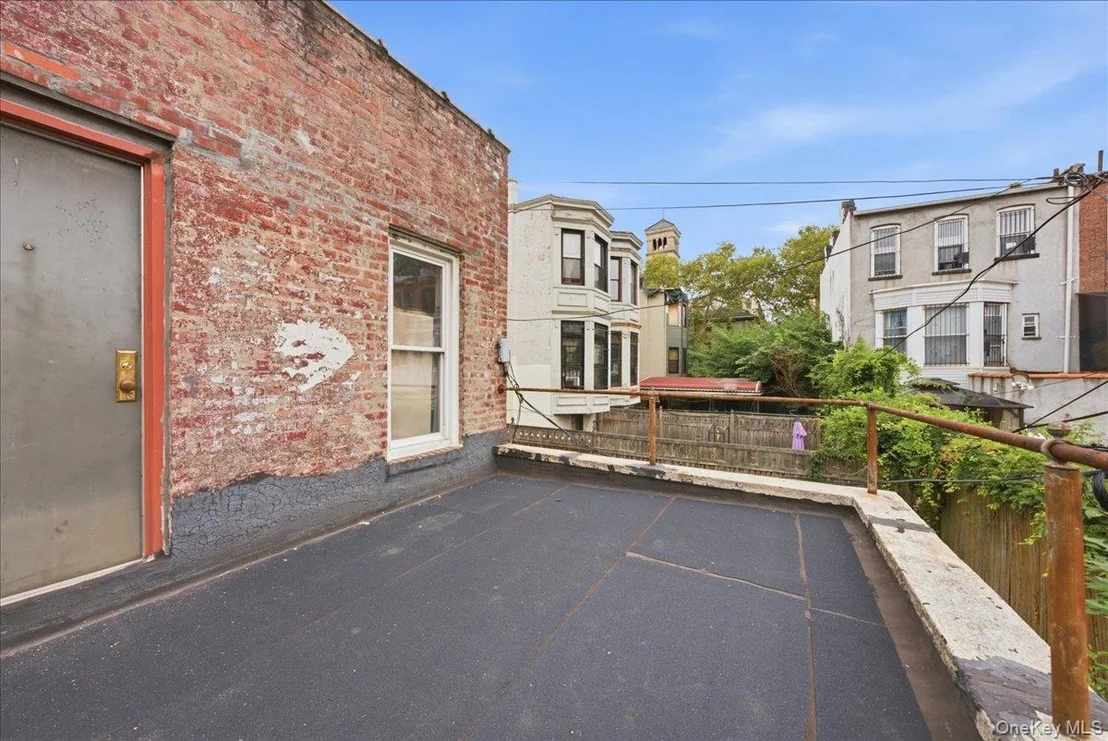 Photo of 210 Brooklyn Avenue