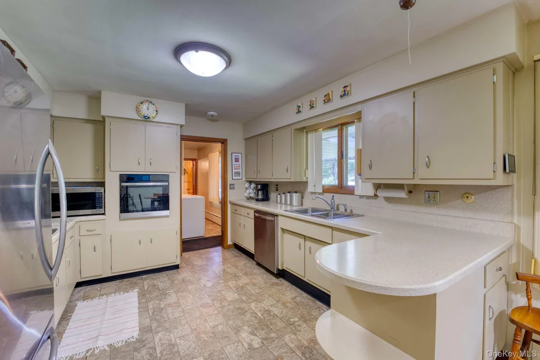 Photo of 146 Schultz Lane