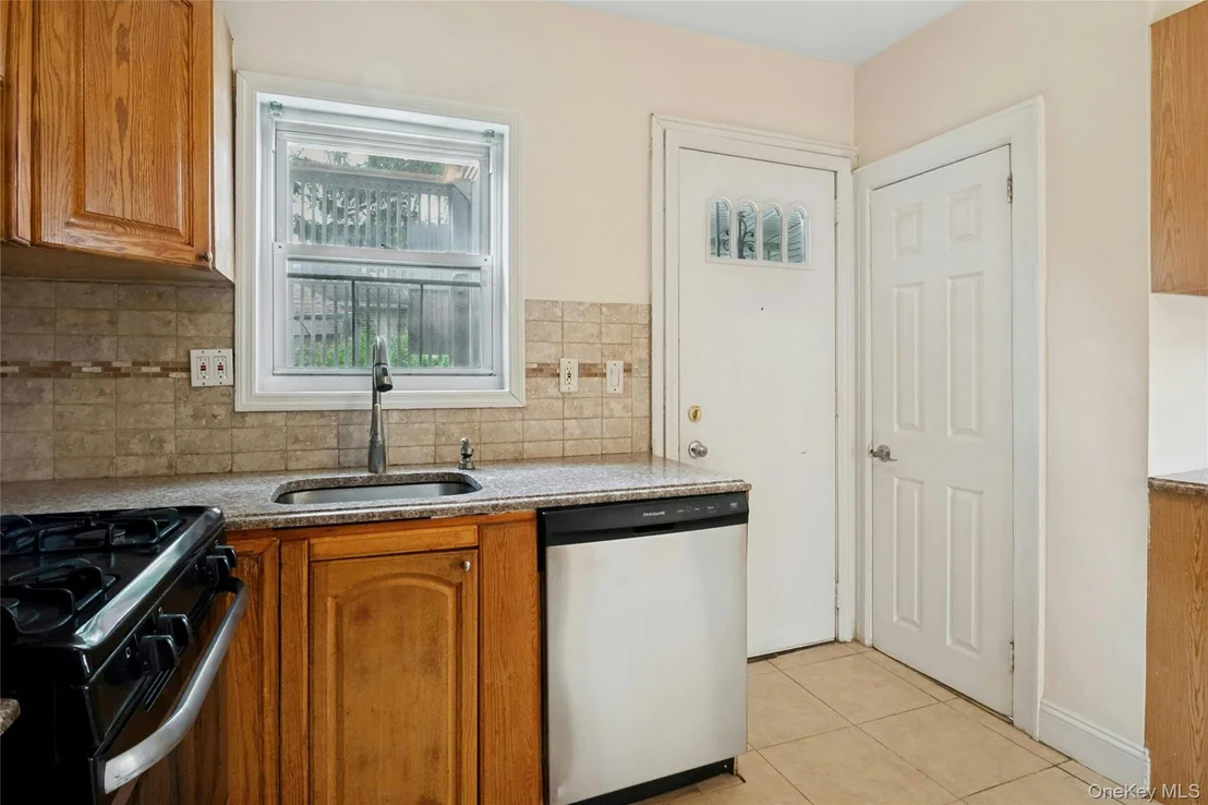 Photo of 4041 Duryea Avenue