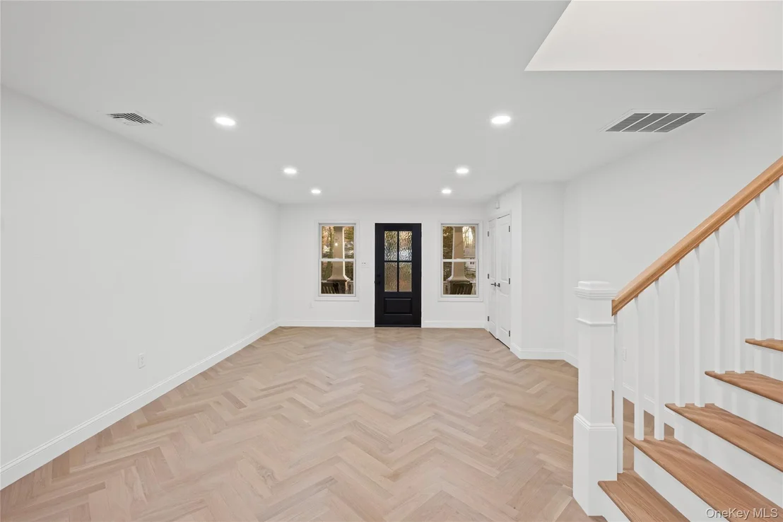 Photo of 5 Poplar Drive