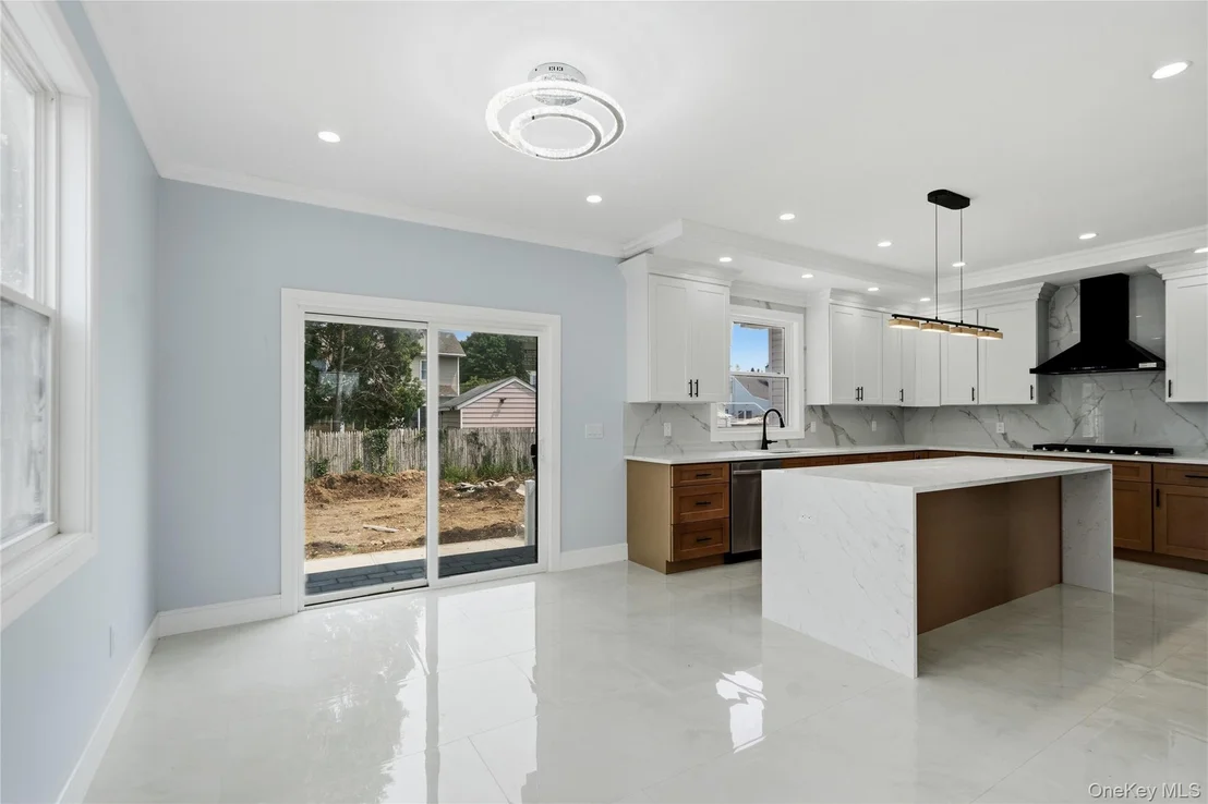Photo of 145 Bethpage Road