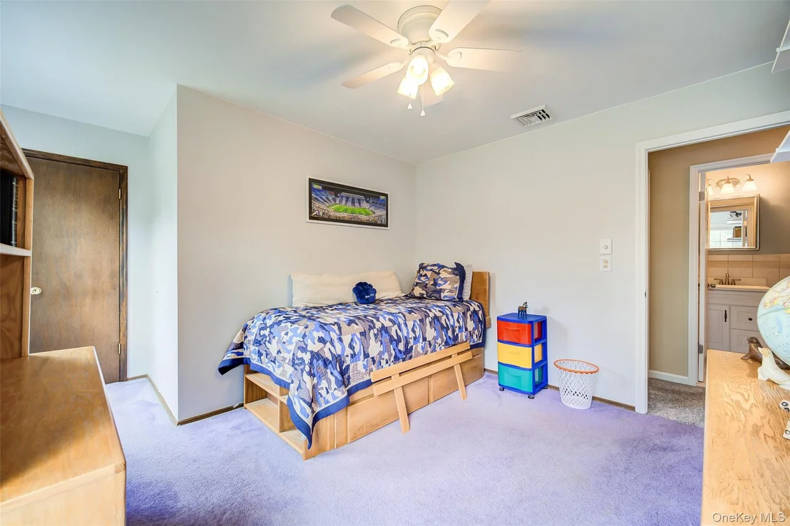 Photo of 1 Tanglewood Lane
