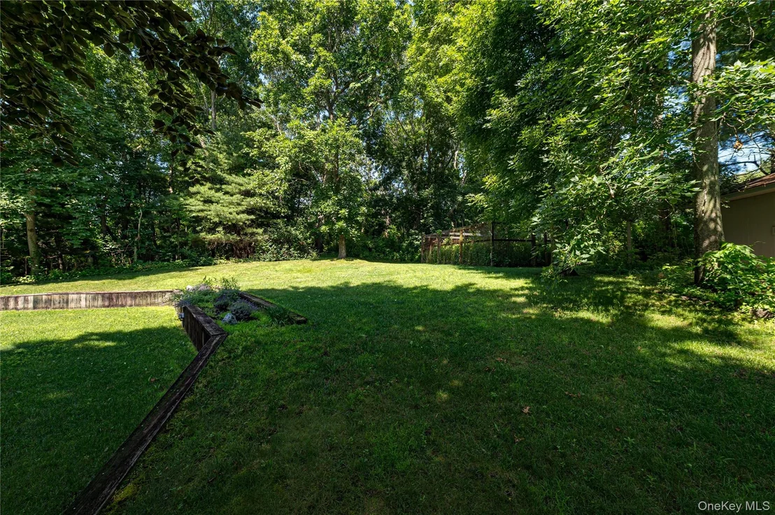 Photo of 81 Manor Lane