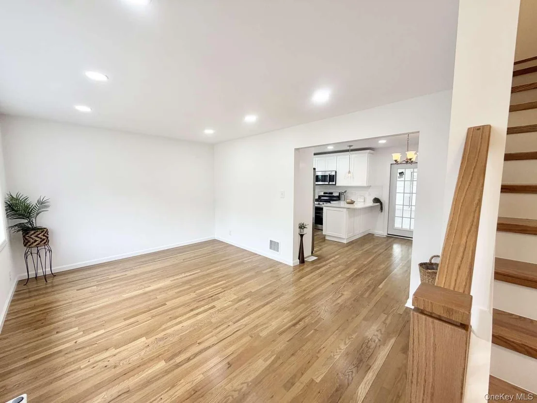 Photo of 20 Iris Avenue